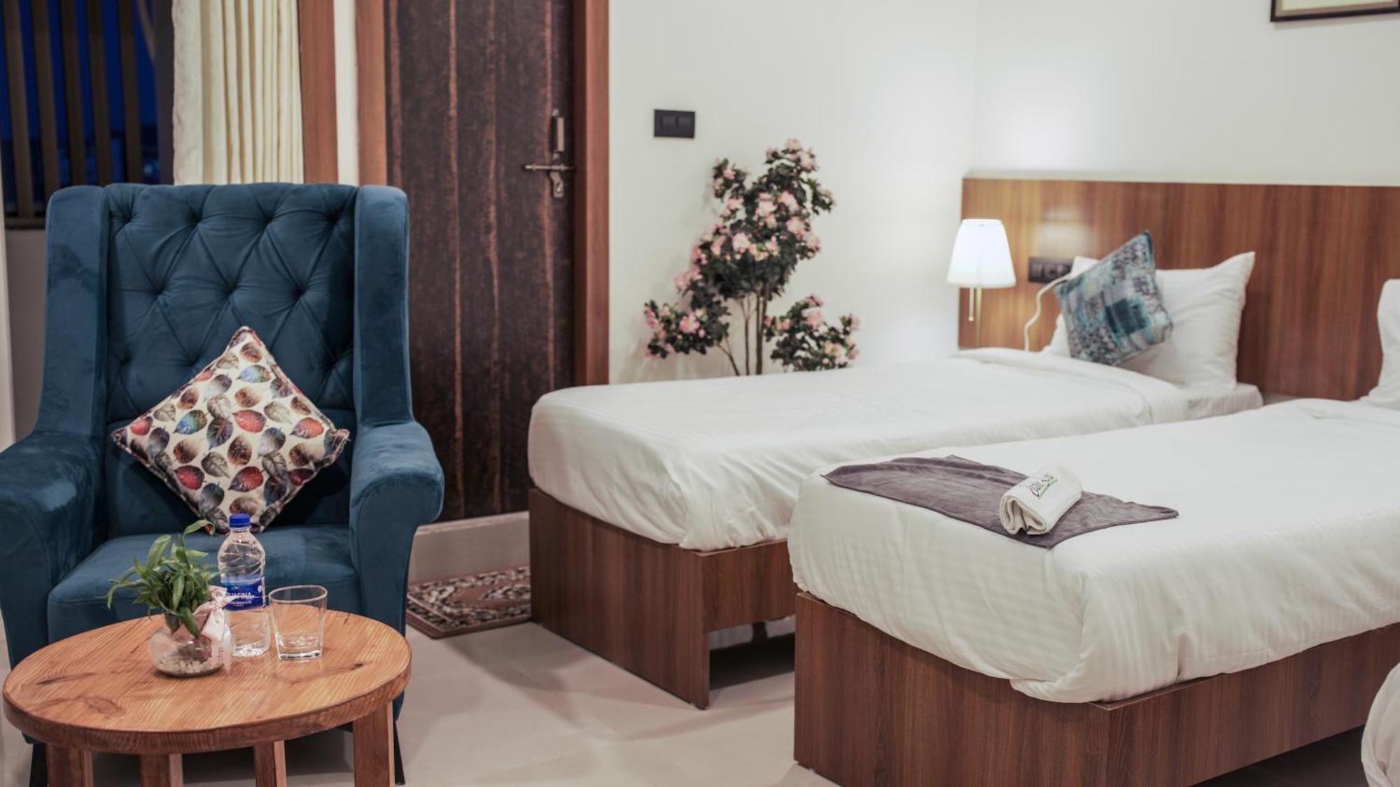 Radhe Suites Hyderabad Exterior foto